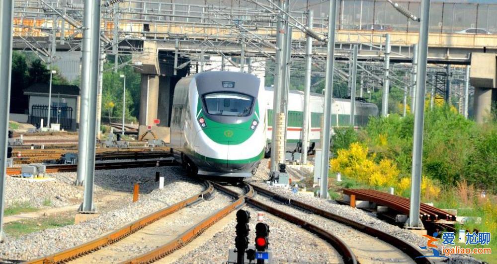 青藏鐵路進入動車時代 西寧至格爾木5小時30分可達(dá)？