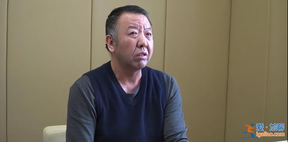 妻子打人耳光成習慣 停車違章用錢甩交警? 妻子打人耳光成習慣 停車違章用錢甩交警?