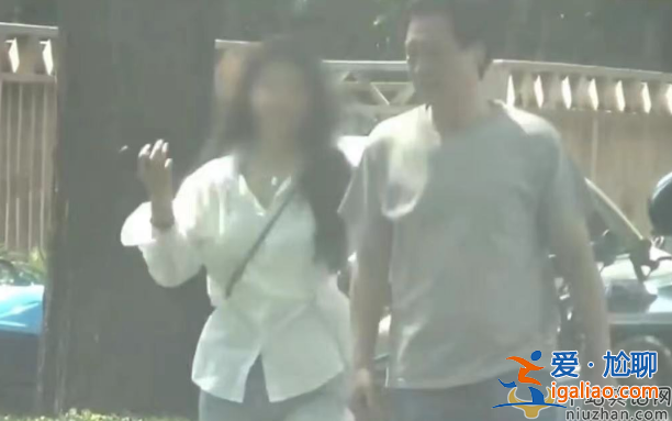 陳金飛和楊采鈺離婚了嗎?曝陳金飛與新歡摟肩親吻 陳金飛和楊采鈺離婚了嗎?曝陳金飛與新歡摟肩親吻