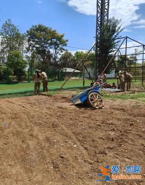 160多名孩子住工棚!有人10多天沒洗澡? 160多名孩子住工棚!有人10多天沒洗澡?