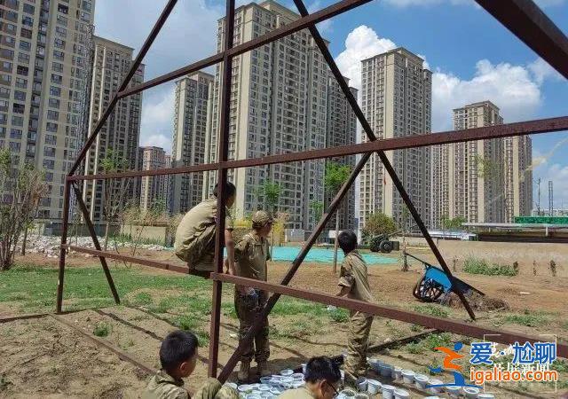 160多名孩子住工棚!有人10多天沒洗澡? 160多名孩子住工棚!有人10多天沒洗澡?