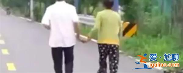 七旬老太用繩帶失明丈夫晨跑? 七旬老太用繩帶失明丈夫晨跑?