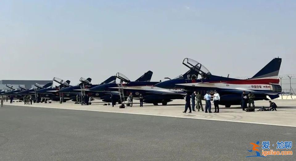 到了！中國空軍八一飛行表演隊抵達阿聯酋迪拜？