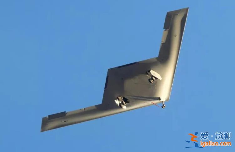 美軍新型隱身轟炸機(jī)首飛 意味著什么？？