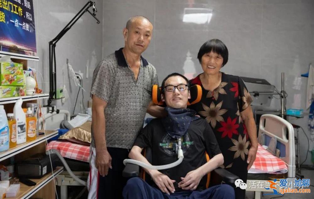 與漸凍癥抗?fàn)?2年的“堅(jiān)強(qiáng)卓君”離世 曾開網(wǎng)店掙錢給家人買禮物？