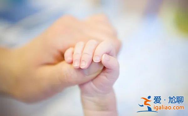 “兒科醫(yī)生荒”到底怎么破?? “兒科醫(yī)生荒”到底怎么破??