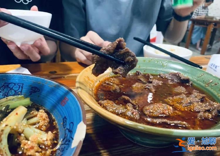 踩過旅游坑的年輕人 開始“打聽式旅游”？