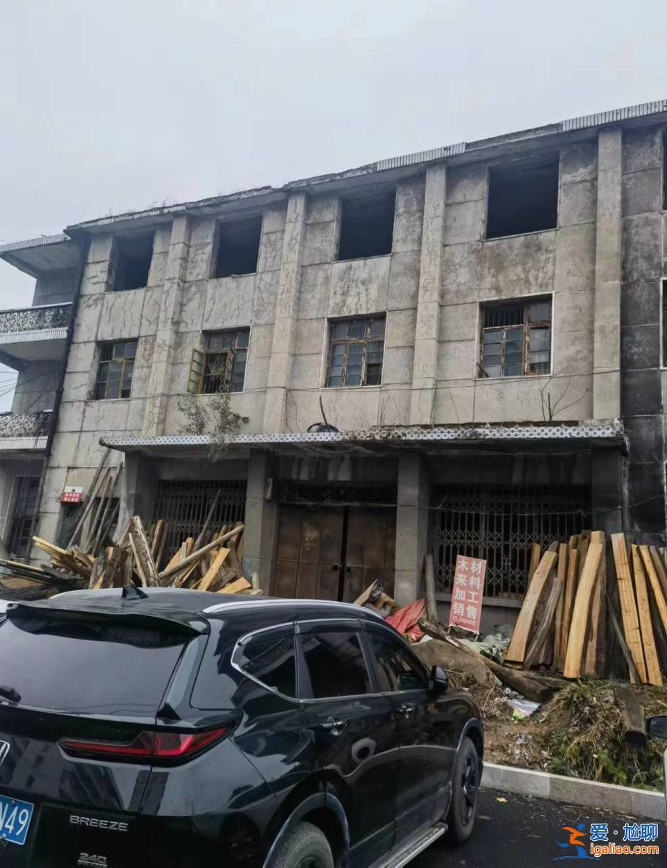 飯店老板稱遭湖北一事業單位欠款近6萬餐費近30年 多方回應？