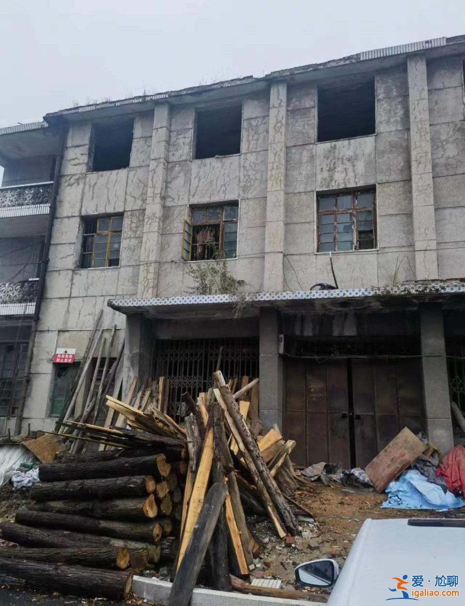 飯店老板稱遭湖北一事業單位欠款近6萬餐費近30年 多方回應？