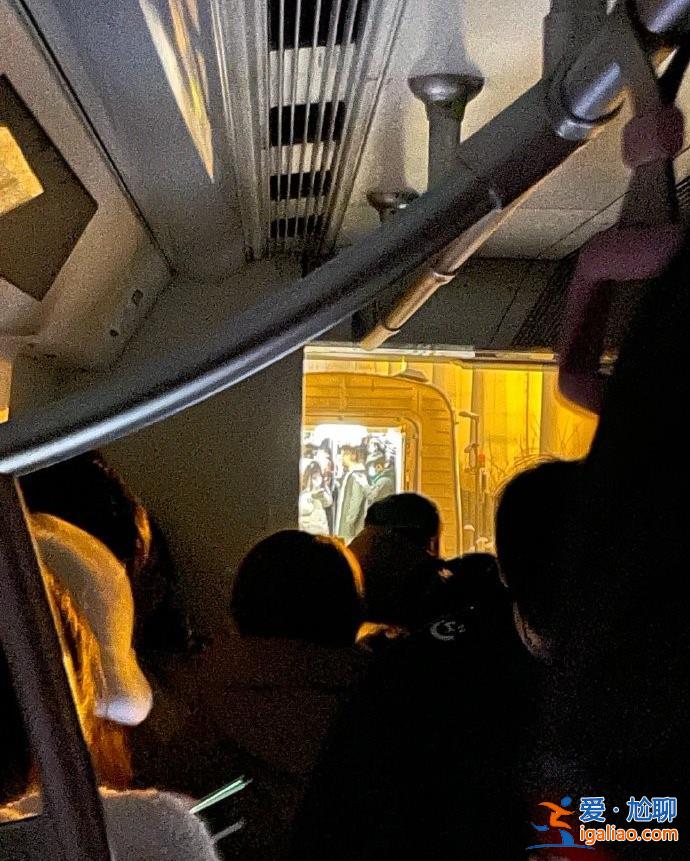 正組織緊急救援和疏散? 正組織緊急救援和疏散?