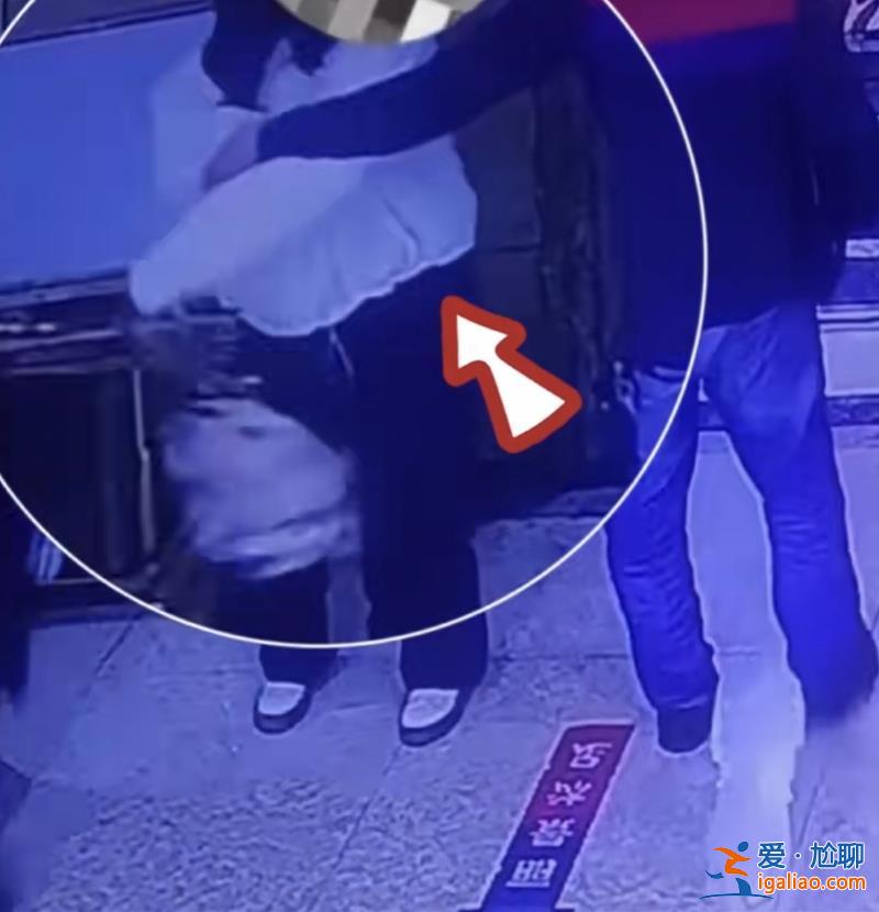 廣州女子出電梯遭襲胸 35歲男子被拘！警方當場控制嫌疑人？