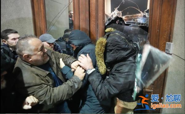 有人企圖發(fā)動“顏色革命”？