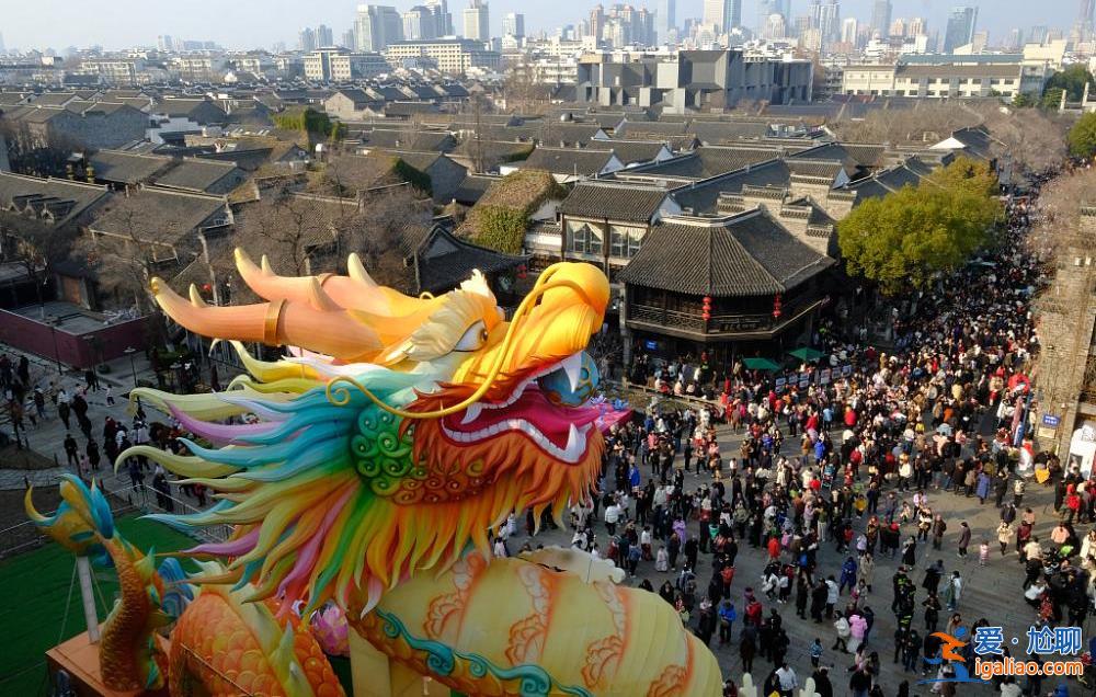 多地景區門票售罄約滿 呼吁錯峰出行？