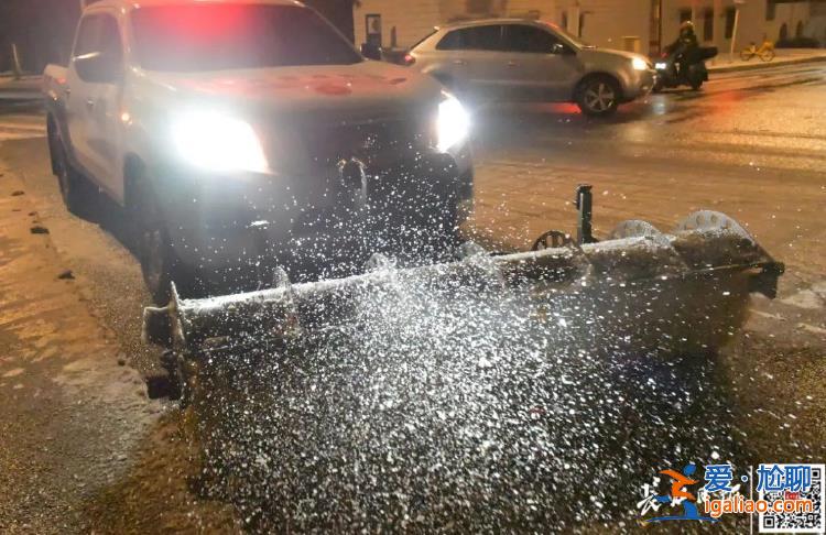 凌晨暴雪預警！武漢一片雪白 這場雪還要下多久？