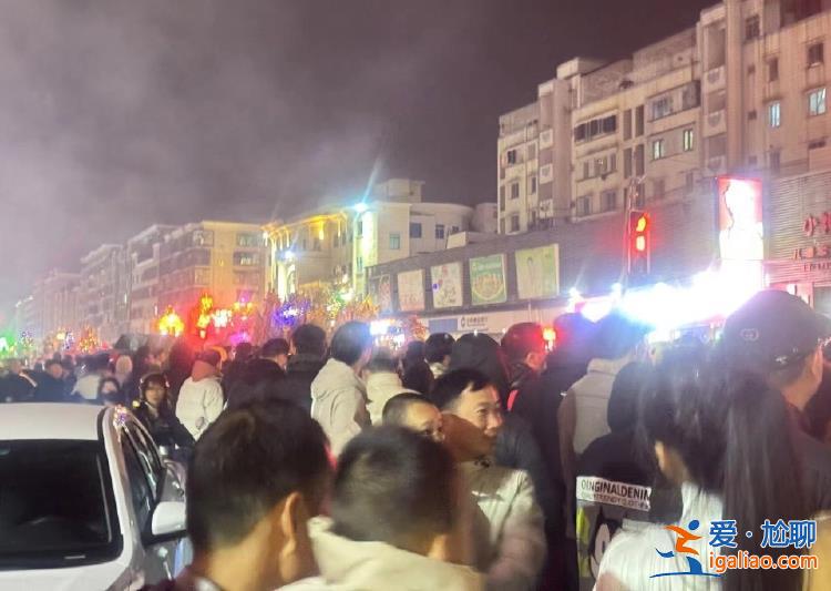 現在文明社會 網紅扮神放在以前 可能要挨打的？