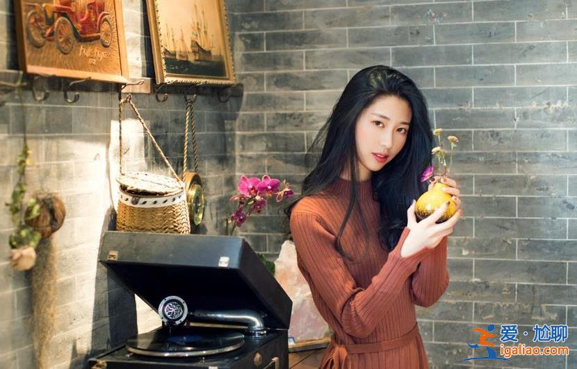 女生26歲裸辭做約拍月入3萬(wàn) 高收入令人羨慕? 女生26歲裸辭做約拍月入3萬(wàn) 高收入令人羨慕?