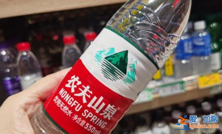農(nóng)夫山泉官方店鋪7天未開播，銷量持續(xù)暴跌[農(nóng)夫山泉股價]？