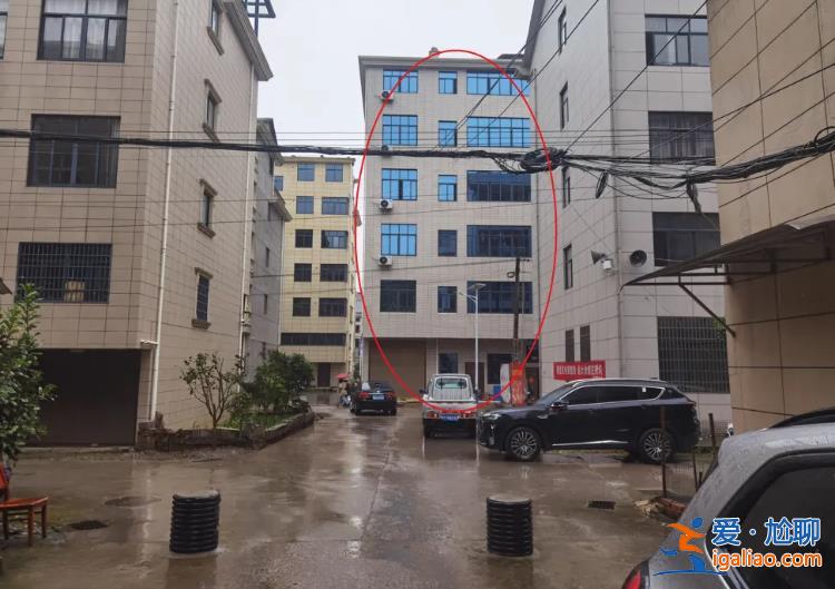 江西“提燈定損”出租房所在村住著很多陪讀媽媽 當地民宿遭大量退訂？