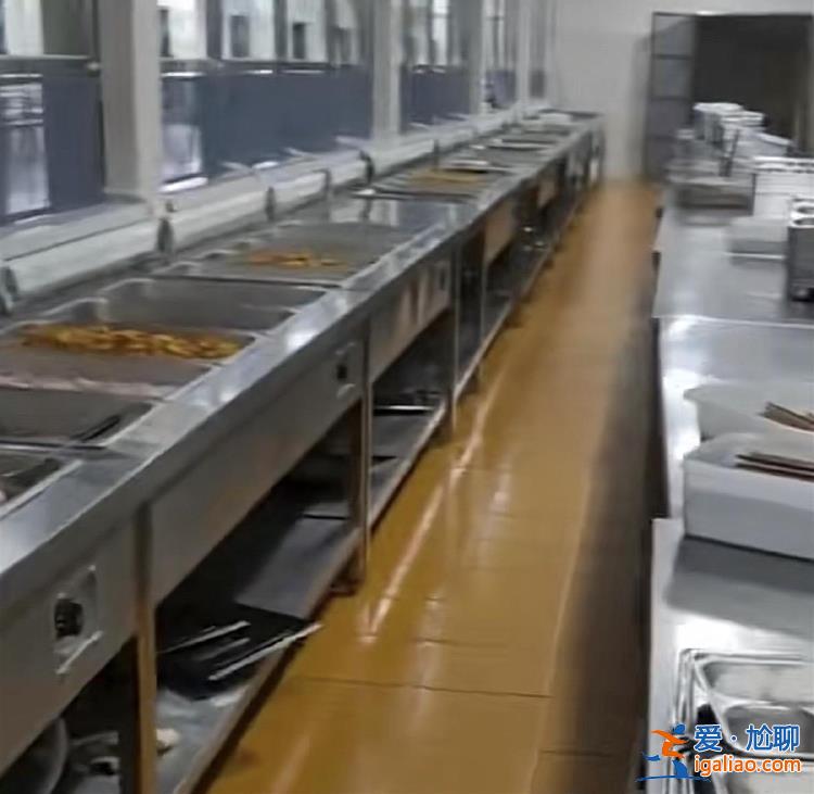 網友稱湖南一中學不讓學生家長送飯 學校食堂難吃、不衛(wèi)生 校方回應？