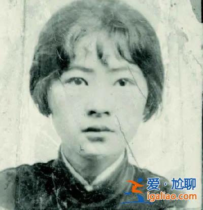 當初“因女性身份”未被授予？