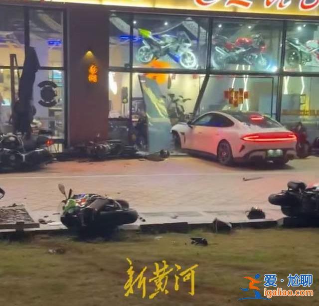 小米SU7車主持刀傷人致死 多次罵人拱火挑釁者要擔責嗎？律師分析？