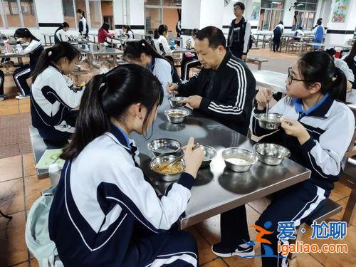 東升學校飯堂(東升一小幾個校區)？