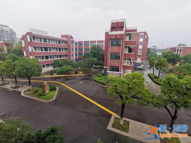 江陰實(shí)驗(yàn)中學(xué)升學(xué)率？江陰實(shí)驗(yàn)中學(xué)怎么樣？