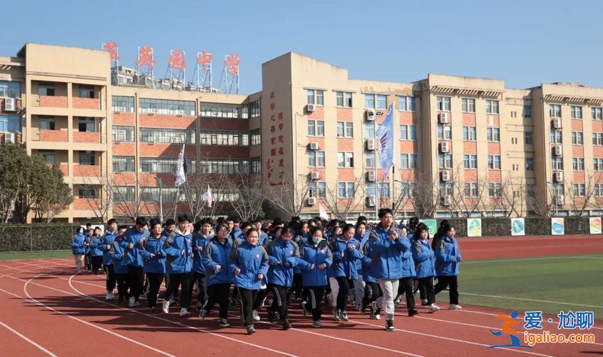 襄陽陽光學校升學率(襄陽陽光中學初中部怎么樣)？